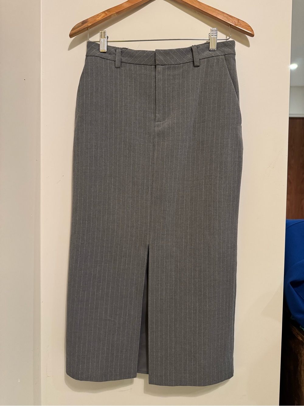 Vince Camuto Gray Pinstripe Long Pencil Skirt with Chic Front Slit